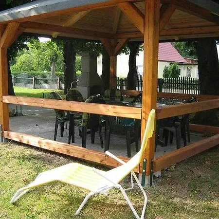 Çiftlik konaklama 1 _ Ferien Im Gutspark Mattchow